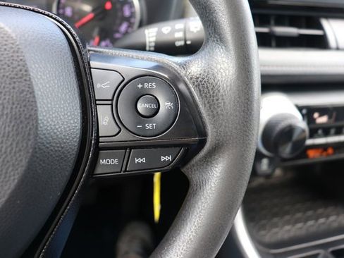 Used 2020 Toyota RAV4 LE w/ Carpet Mat Package FWD image 22