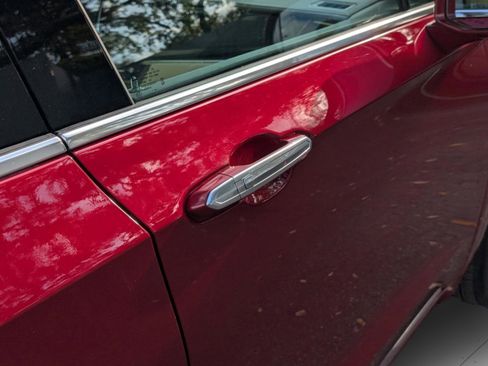 Used 2020 Cadillac XT6 Premium Luxury image 36