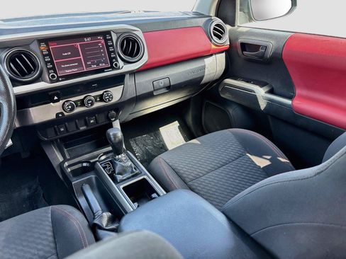 Used 2021 Toyota Tacoma SR5 RWD image 21