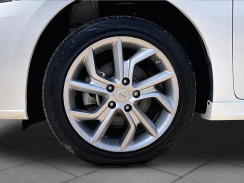 Used 2015 Nissan Sentra SR FWD image 10