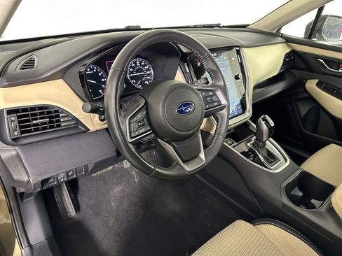 Used 2024 Subaru Outback Premium AWD/4WD image 11
