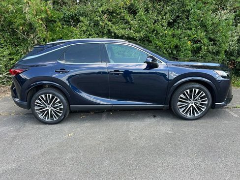 Used 2024 Lexus RX 350 Premium Plus w/ Convenience Package FWD image 2