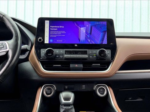 Used 2024 Toyota Grand Highlander Platinum image 39