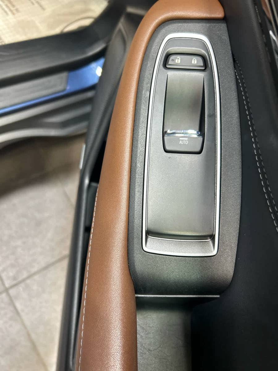 Used 2021 Subaru Outback Touring w/ Popular Package #2 AWD/4WD image 27