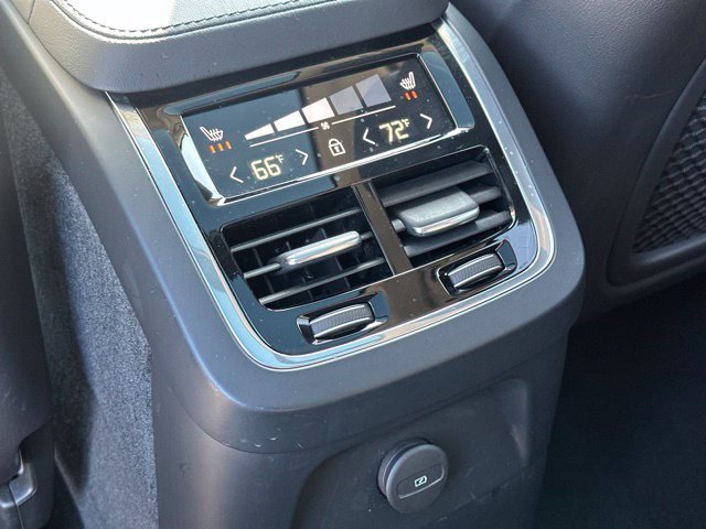 Certified 2024 Volvo XC90 T8 Plus w/ Protection Package Premier AWD/4WD image 15