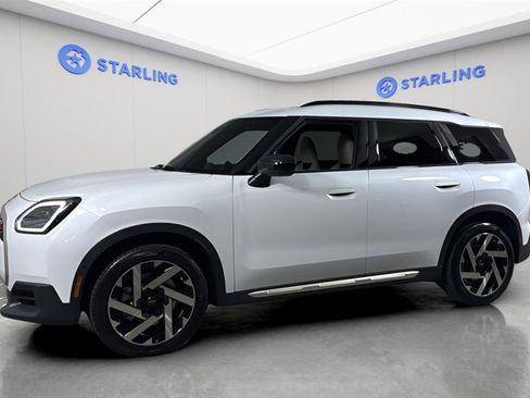 Used 2025 MINI Cooper Countryman S w/ Comfort Package Max image 2