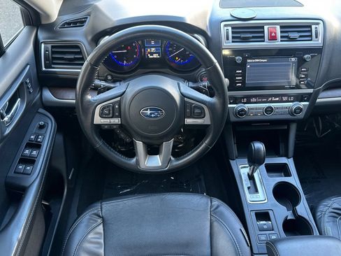 Used 2017 Subaru Outback 2.5i Limited w/ Popular Package #5 AWD/4WD image 16