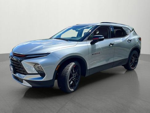 Used 2024 Chevrolet Blazer LT w/ Sound & Technology Package AWD/4WD image 6