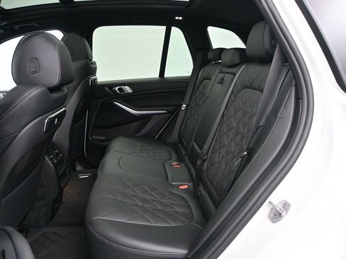 Used 2024 BMW X5 xDrive40i w/ M Sport Package AWD/4WD image 11