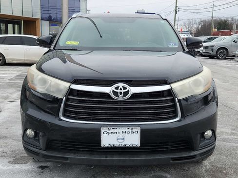 Used 2015 Toyota Highlander XLE image 2