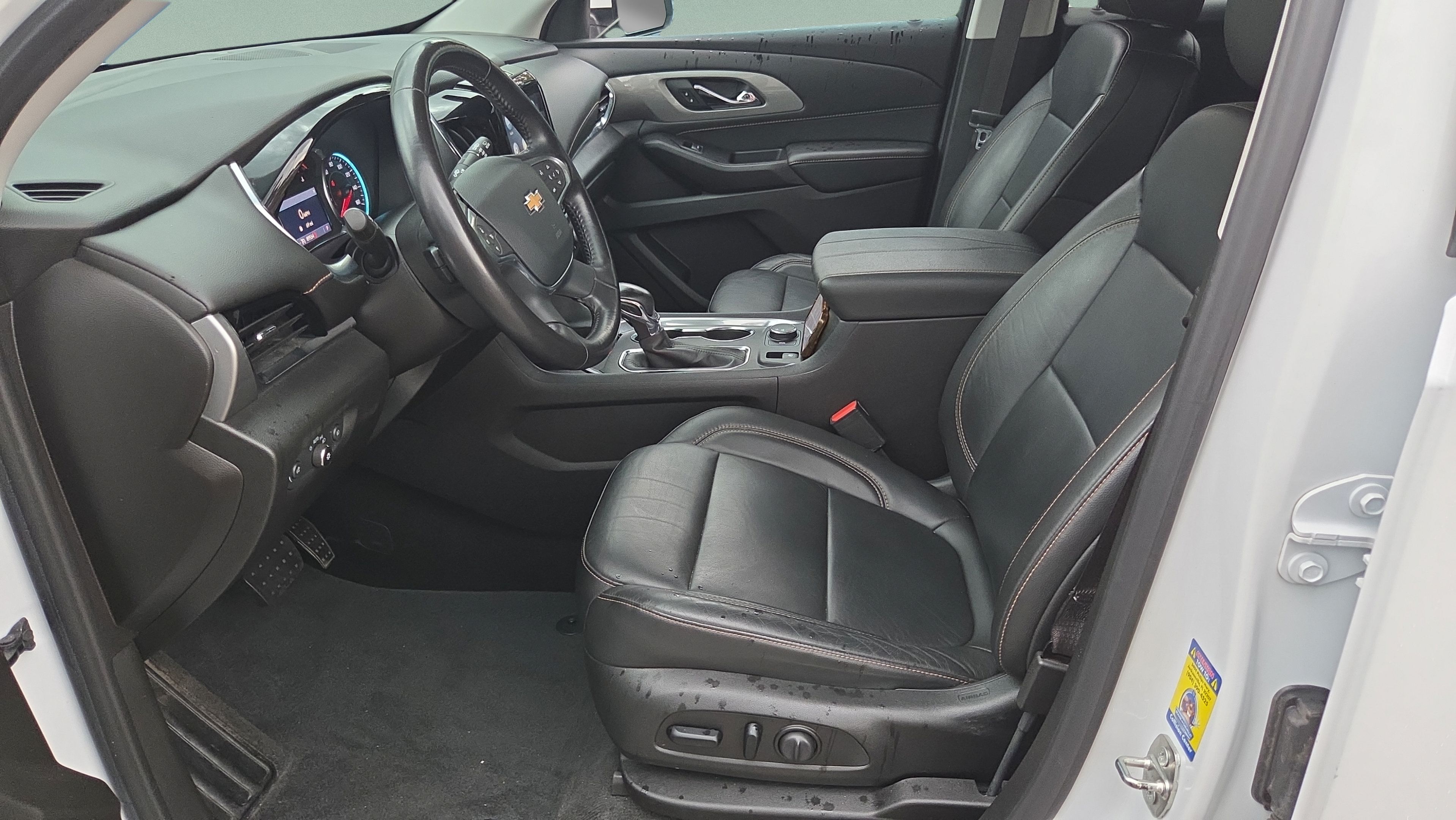 Used 2021 Chevrolet Traverse LT FWD image 11