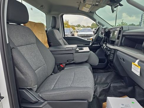 New 2026 Ford F550 2WD Regular Cab Super Duty image 11