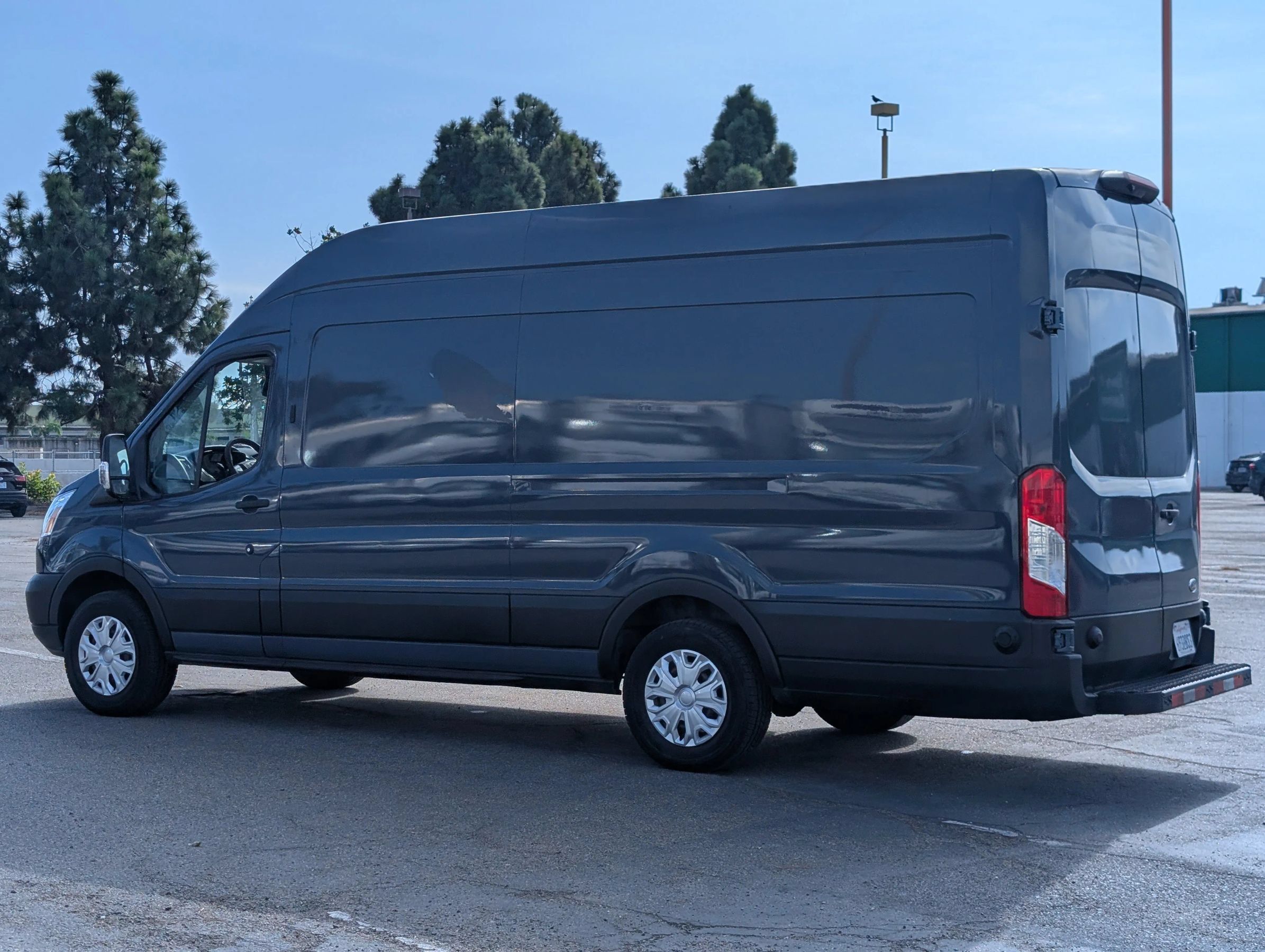 Used 2019 Ford Transit 250 148 High Roof Extended RWD image 5