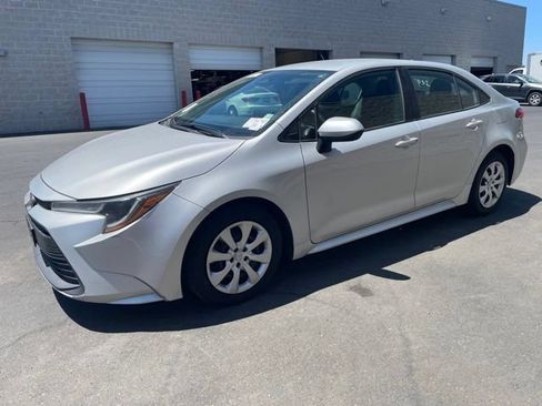Used 2024 Toyota Corolla LE FWD image 4