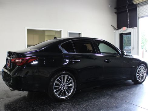 Used 2018 INFINITI Q50 Luxe w/ Essential Package (3.0T Luxe) AWD/4WD image 3