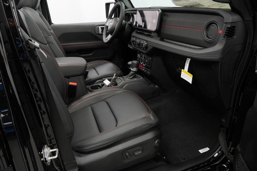 New 2026 Jeep Wrangler Unlimited Rubicon AWD/4WD image 35
