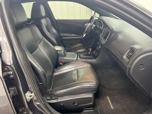Used 2015 Dodge Charger SXT w/ AWD Plus Group image 21