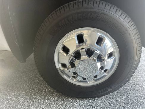 Used 2024 GMC Sierra 3500 Denali AWD/4WD image 20