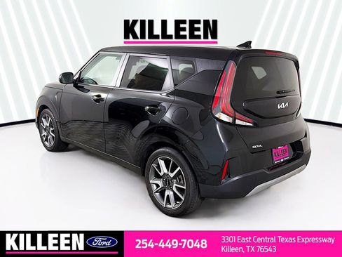 Used 2024 Kia Soul EX w/ Option Group 015 FWD image 6
