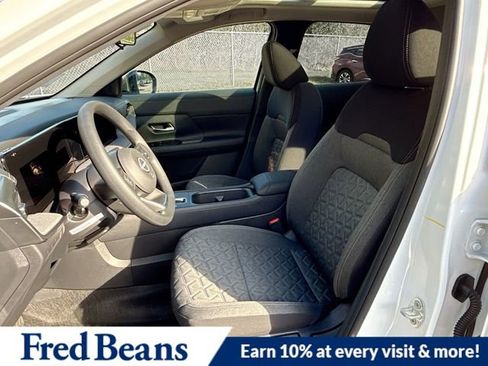 New 2026 Nissan Kicks SV w/ SV Premium Package image 9