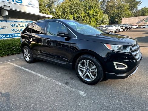Used 2016 Ford Edge Titanium w/ Technology Package AWD/4WD image 3
