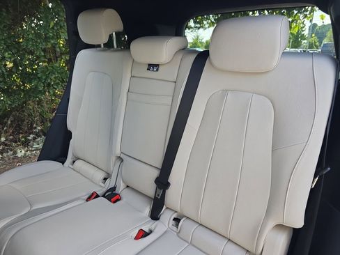 Certified 2025 Mercedes-Benz GLB 250 image 14