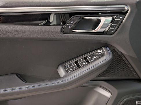 New 2026 Porsche Macan Turbo image 20