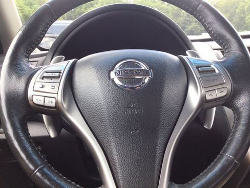 Used 2015 Nissan Altima 3.5 SL FWD image 26