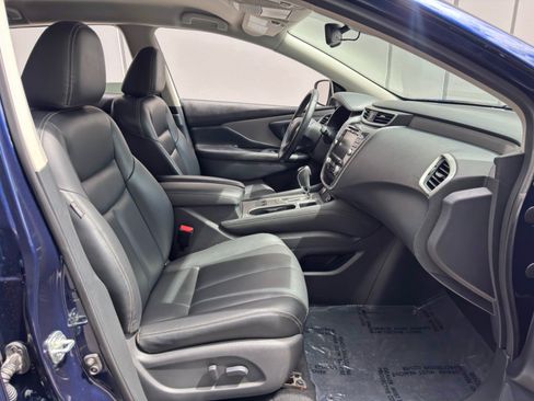 Used 2023 Nissan Murano SV FWD image 14