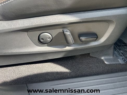 Certified 2023 Nissan Pathfinder SL AWD/4WD image 26