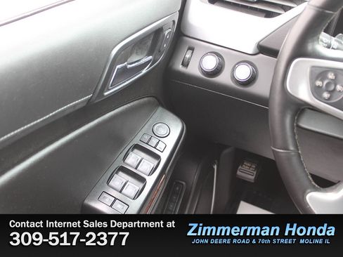 Used 2020 GMC Yukon XL SLT w/ Open Road Package AWD/4WD image 18