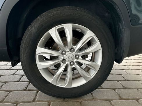 Used 2011 Kia Sorento LX w/ Convenience Pkg FWD image 34