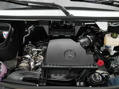 New 2025 Mercedes-Benz Sprinter 2500 image 11