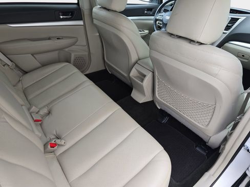 Used 2013 Subaru Outback 2.5i Premium image 13