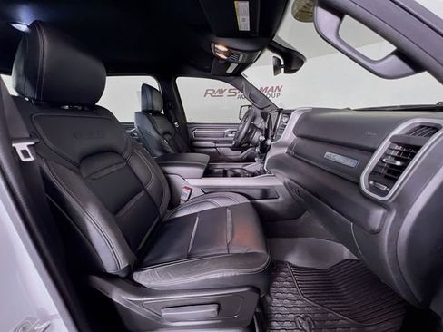 Used 2022 RAM 1500 Big Horn AWD/4WD image 39