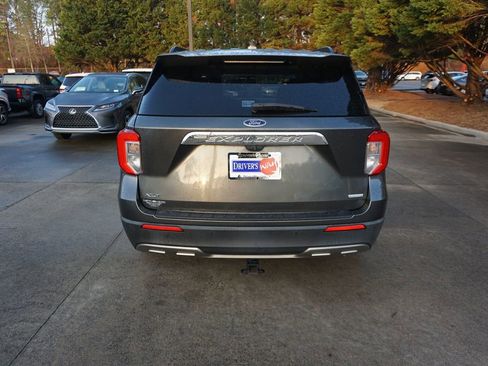 Used 2020 Ford Explorer XLT w/ Equipment Group 202A image 22