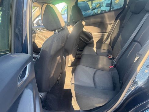 Used 2015 MAZDA MAZDA3 i Sport image 7