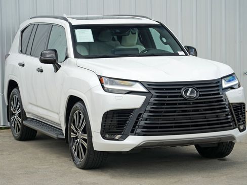 Used 2023 Lexus LX 600 Luxury w/ Appearance Package image 65