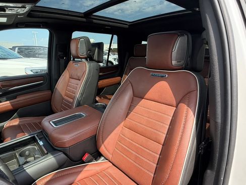 Certified 2023 GMC Yukon Denali Ultimate AWD/4WD image 35