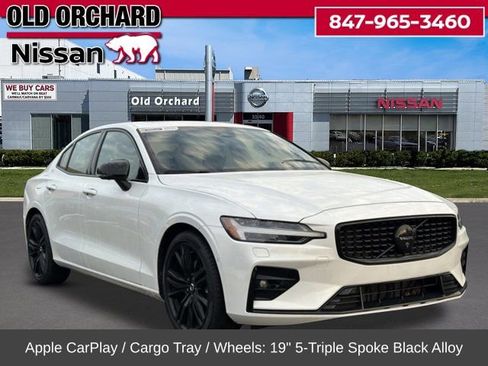 Used 2024 Volvo S60 B5 Plus w/ Climate Package image 4