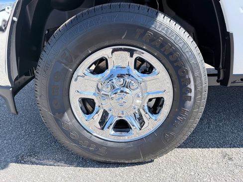 New 2026 RAM 2500 Tradesman image 32