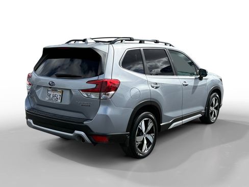 Used 2020 Subaru Forester Touring AWD/4WD image 5