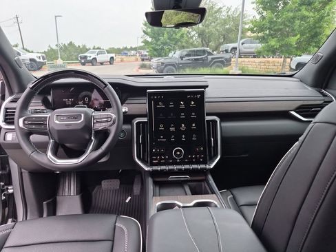 New 2026 GMC Acadia Denali AWD/4WD image 32