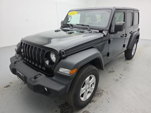 Used 2022 Jeep Wrangler Unlimited Sport AWD/4WD image 6
