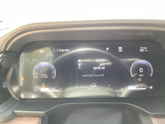 Used 2023 Jeep Grand Cherokee L Summit w/ Luxury Tech Group V AWD/4WD image 16