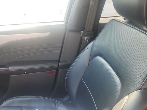 Used 2024 Ford Escape Platinum AWD/4WD image 16