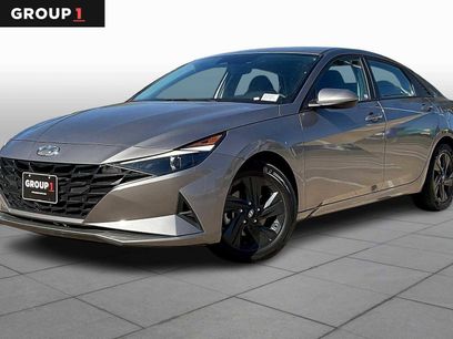 Used 2022 Hyundai Elantra SEL w/ Cargo Package