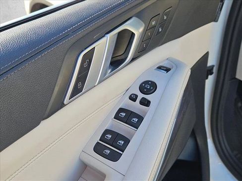 Used 2021 BMW X5 sDrive40i w/ Premium Package 2 image 11