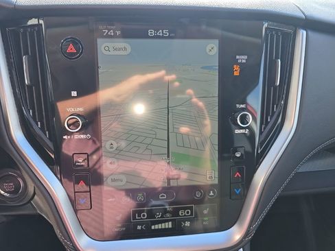 Used 2025 Subaru Outback Premium image 9