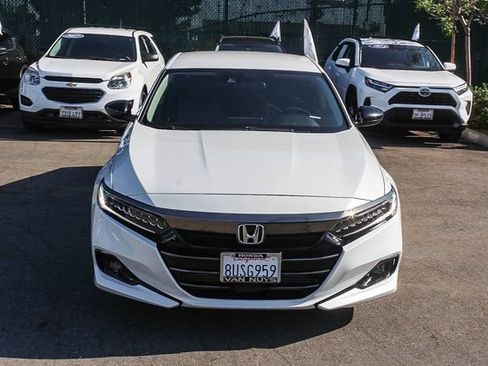 Used 2021 Honda Accord Sport Special Edition image 2